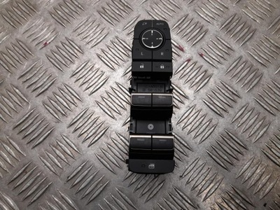 Lexus rx v 2023 кнопки окон 8404048240 фото №1