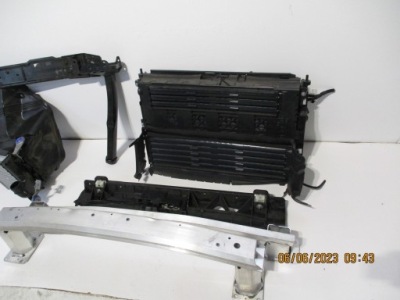 Pas передний радиатор opel grandland x 1,2turbo фото №1