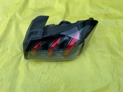 Peugeot 208 ii лампа задняя задняя правая gt line фото №1