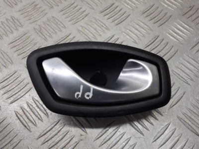 Ручка права передня внутрішня renault laguna iii 2.0 dci 806700005r фото №1