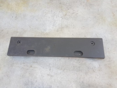 Renault captur lift підкладка номерного знака 962103341r фото №1