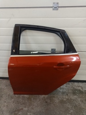 Ford focus mk3 дверь левая задние задняя hb фото №1