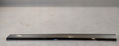 Молдинг дверей правий перед vw passat b8 фото №1