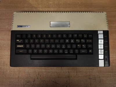 Komputer Atari 800 XL - stan nieznany