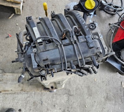 Двигатель clio 3 1.2 16v d4f e784 фото №1