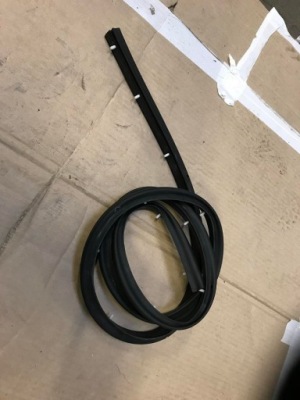 Mercedes s-klasa w217 прокладка дверь правых фото №1