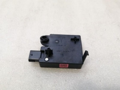 Tesla модуль электронный 1097855 фото №1