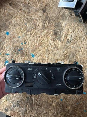 Mercedes панель обдув a1698300585 фото №1