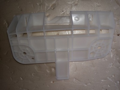 Nissan leaf направляющая лампы правый кронштейн оригинал новый фото №1