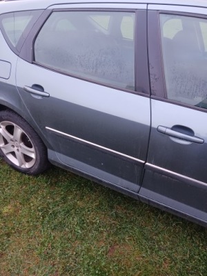 Двері правий задня peugeot 407 sw kombi сірі ezwd фото №1