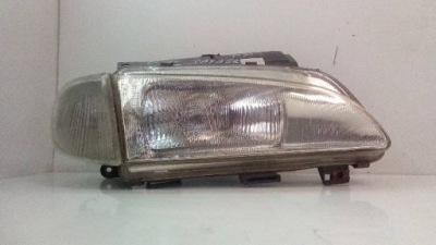 Фара правый с поворотник peugeot partner фото №1