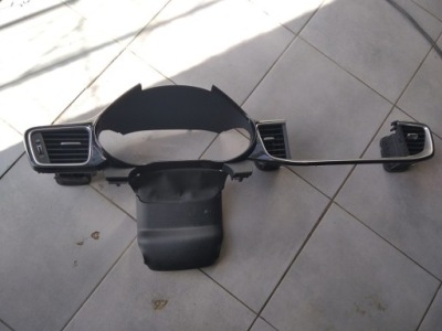 Рамка спидометра kia xceed 84830-j7ab0 фото №1