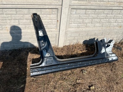 Порог правый mercedes w204 обшивка блок двигателя фото №1