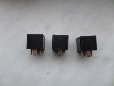 Реле fomoco ford kuga mk2 land rover jagua discovery 3 bu5t-14b192-aa фото №1