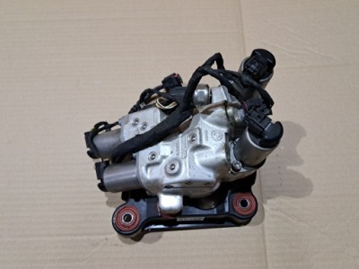 Блок клапанный dynamic drive bmw 6 f06 f13 6775258 фото №1