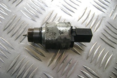 Skoda rapid 1.6 tdi - клапан пального 03l130764a фото №1