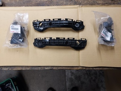 Toyota yaris iii lift 17-19 напрямна бампера задня l+r фото №1