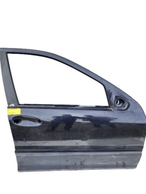 Двері перед передні праве mercedes w203 c klasa фото №1