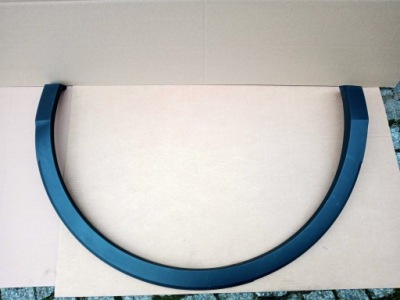 Vw tiguan ii ліва молдинг накладка крила задня фото №1