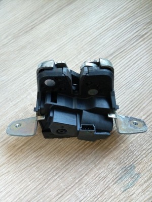 Замок кришки багажника mercedes w204 glk oryg. фото №1