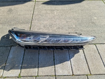 Hyundai kona лампа правая передняя перед фото №1