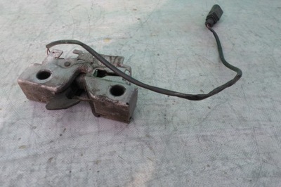 Octavia iii 5e замок капот засов оригинальный номер 5e0823509 фото №1