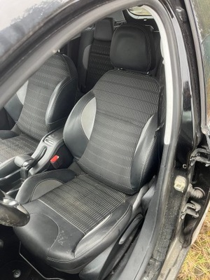 Peugeot 2008 i сиденья салон 2014 фото №1