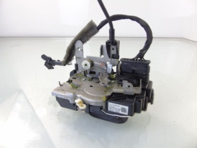 Volvo v40 ii замок левый перед 31301425 фото №1