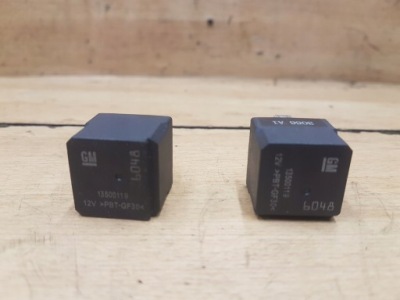 Реле 13500119 opel insignia a фото №1