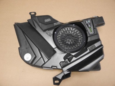 Audi a5 8t динамік bang olufsen 8f0035382a фото №1