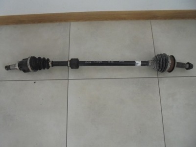 Приводной вал правая длинная toyota yaris 2020r 1.5 benz фото №1