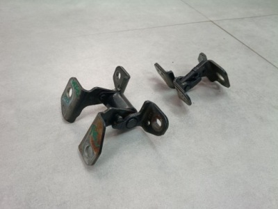 Jeep grand cherokee wk2 10- петля дверь правый перед pav фото №1