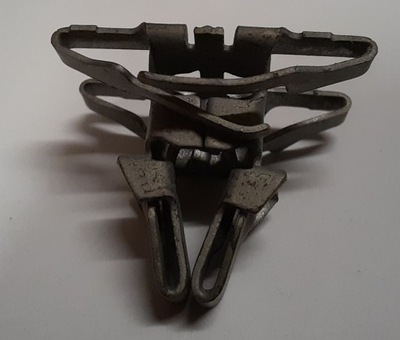 Partner berlingo rifter 2019 клипса клипсы шторки безопасности фото №1