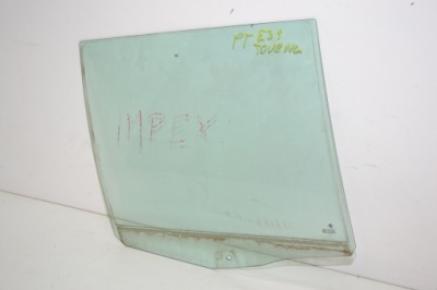 Скло права правий задній двері bmw e39 універсал фото №1