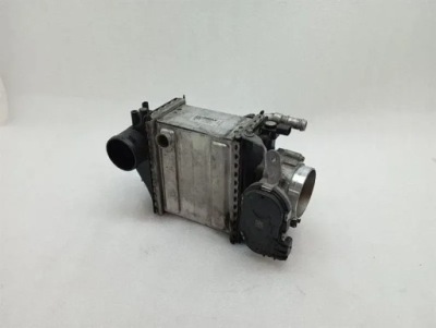 Mercedes c class w205 интеркулер a1770908600 фото №1