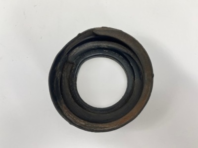 Резиновый элемент подкладка подушка пружины перед mercedes w124 w201 r129 2013210984 фото №1