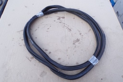 Прокладка правий задня 510867914d vw golf sportsvan фото №1