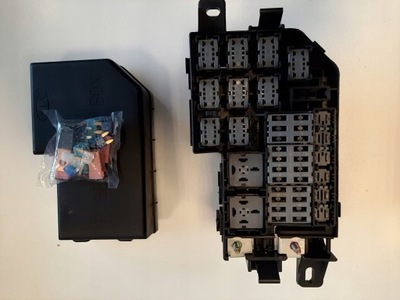 Коробка предохранителей оригинал kia 0k32a66760a фото №1