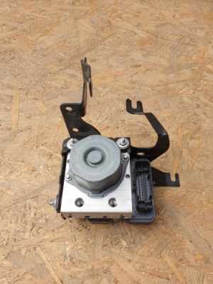Renault captur насос abs кронштейн 476601203r фото №1