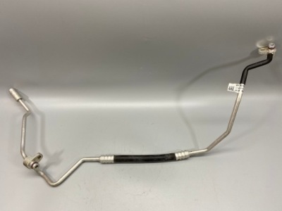 Audi оригінальний номер 8w1820720a шланг кондиціонера фото №1