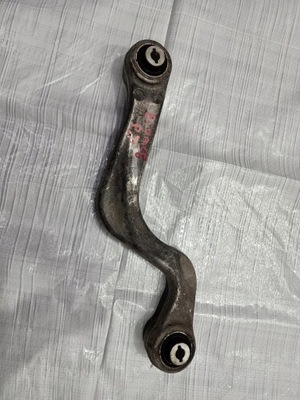 Jaguar e-pace важіль задня правий фото №1