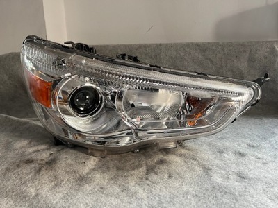 Mitsubishi asx правая лампа передняя фото №1