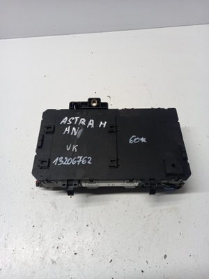 Коробка предохранителей opel astra h 13206762 uk фото №1
