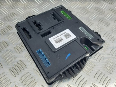 Zoeskrzynka предохранителей renault оригинальный номер 284b15472r фото №1