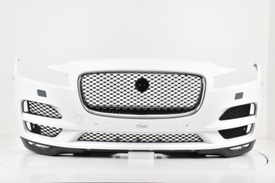 Jaguar f-pace x761 звичайний бампер передній фото №1