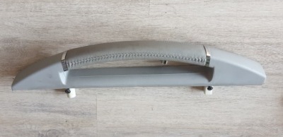 Ручка кронштейн консоли jeep cherokee liberty kk фото №1