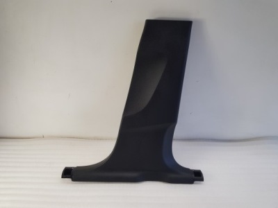 Audi q3 защита обшивка стойка правого 8u0867240a фото №1