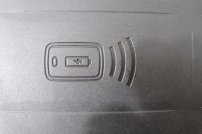 Зарядний пристрій індукційна bmw 8729771 2019 фото №1