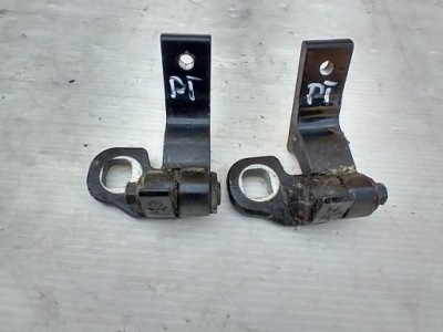 Volvo v40 ii петлі двері праве задні правий задня gór + dół петля 31424659 фото №1