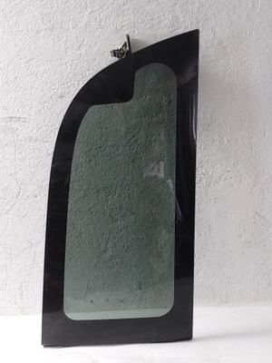 Chrysler town & country стекло левый задняя фото №1